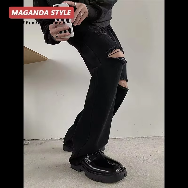 Maganda Tabi Split-Toe Loafers angled view