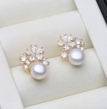 Real freshwater pearl flower earrings