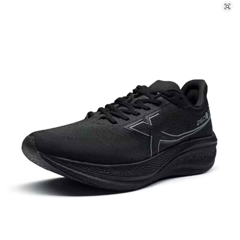 Xtep 260X men's summer running shoes strong propulsion - runner in action