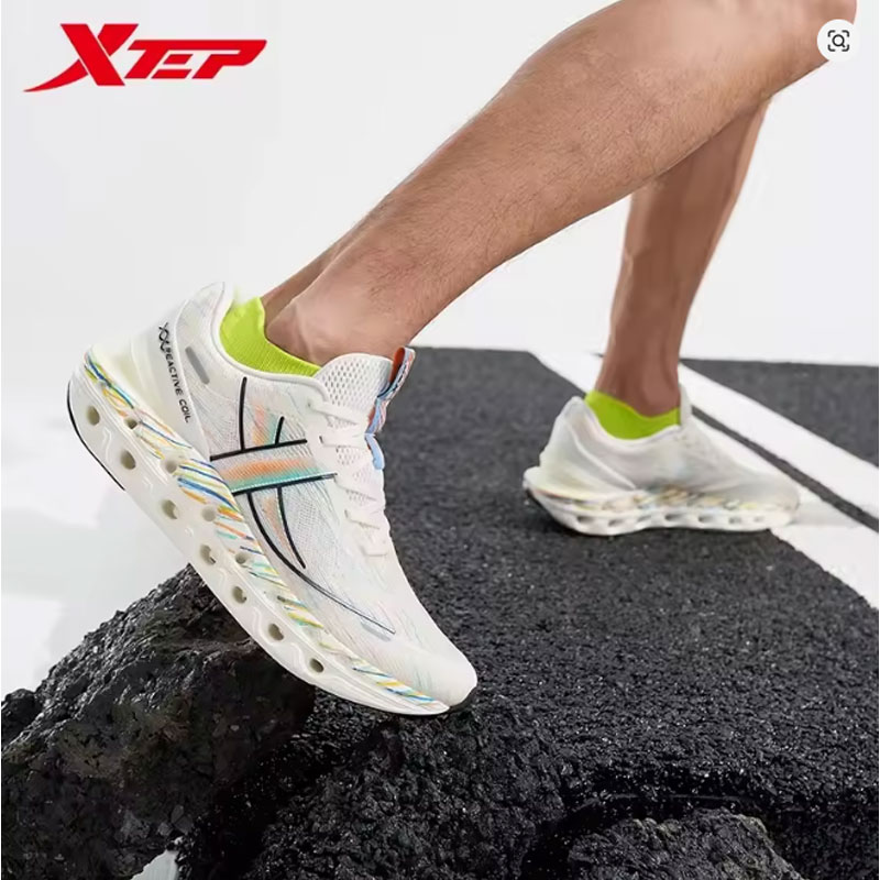 Xtep Reactive Coil 11.0 men's summer running shoes - breathable mesh upper