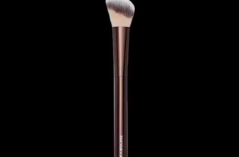 hourglass-no-15-liquid-blush-brush-full-view-01